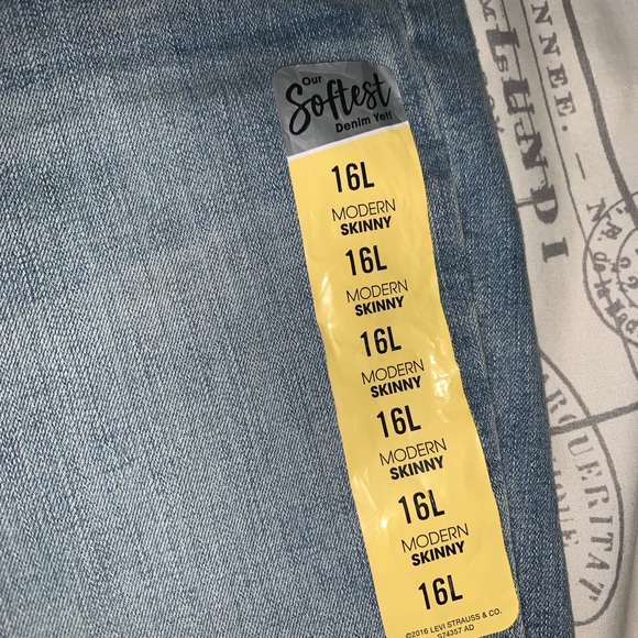 Levi’s Size 16L Jeans Soft Modern Skinny NEW!!!! - Picture 5 of 6
